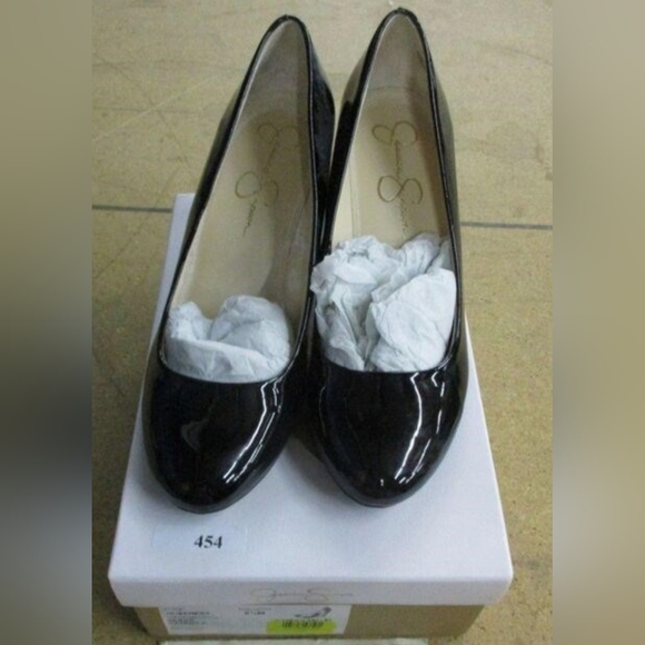 Jessica simpson size 8.5 - Picture 2 of 2